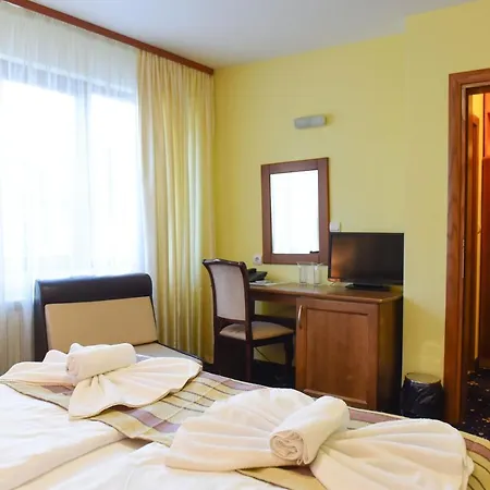 Family Lazur 3* 반스코