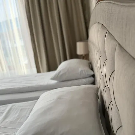 Family Lazur 3* 반스코