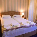 Family Lazur Szálloda 3*