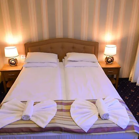 Family Lazur Otel 3*