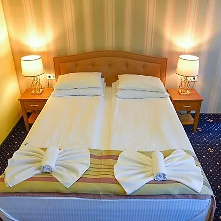 Family Lazur 3*