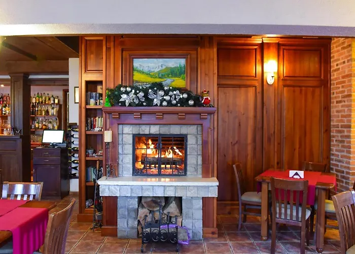 拉祖尔家庭酒店 班斯科