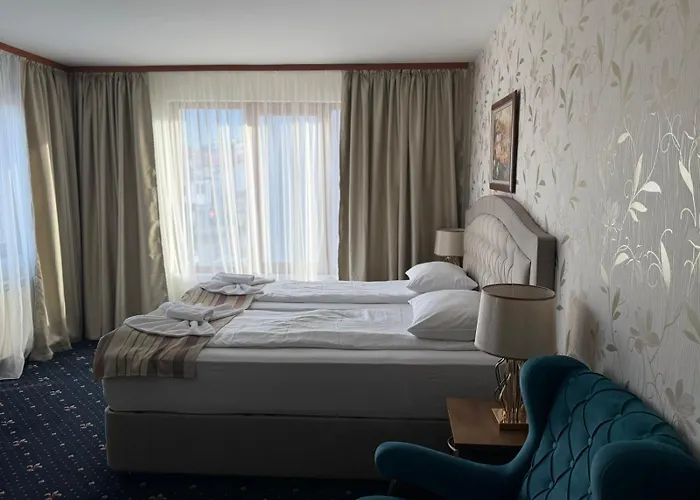 拉祖尔家庭酒店 酒店 班斯科