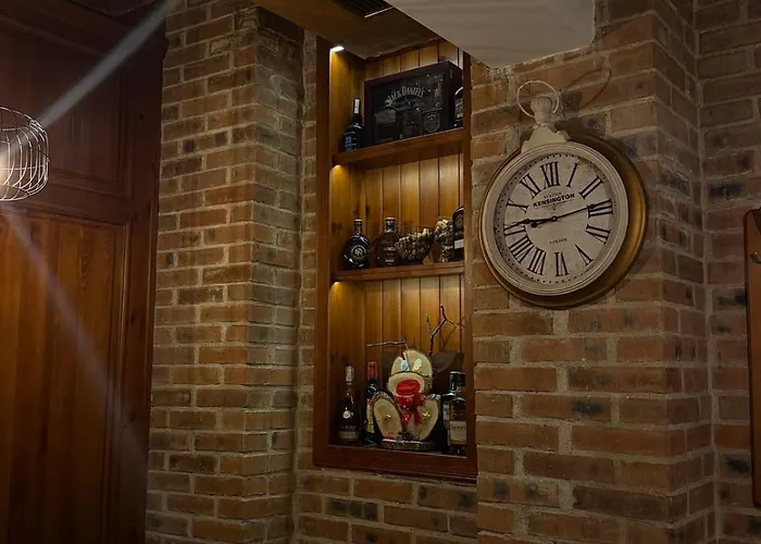 拉祖尔家庭酒店 3* 班斯科